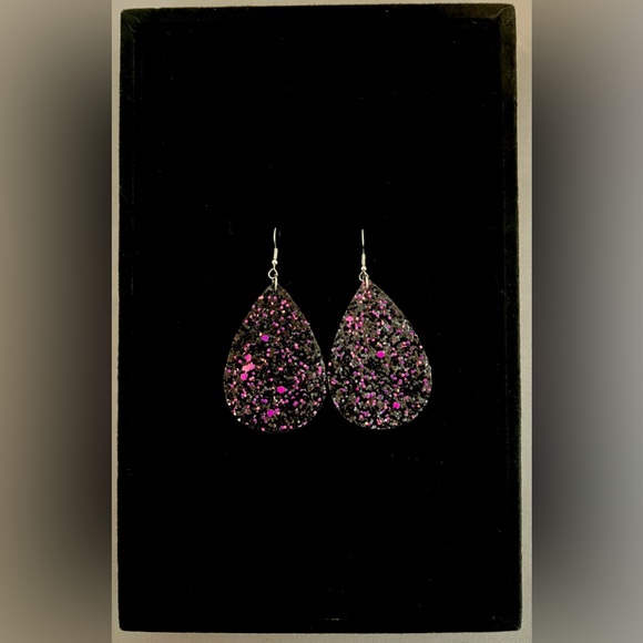 NEW Black & Pink Glitter PU Leather Teardrop Earrings - Picture 2 of 2